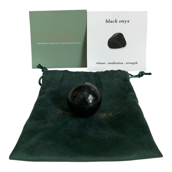 Black Crystal Sphere SMUDGE Obsidian ONYX Meditation Ball Wellness Amulet Ball - Picture 3 of 9